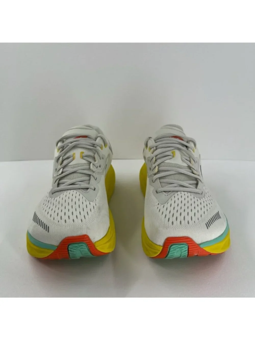 Altra Via Olympus Running Shoes Size Men 9 Max Cushion AL0A82BW Gray Yellow